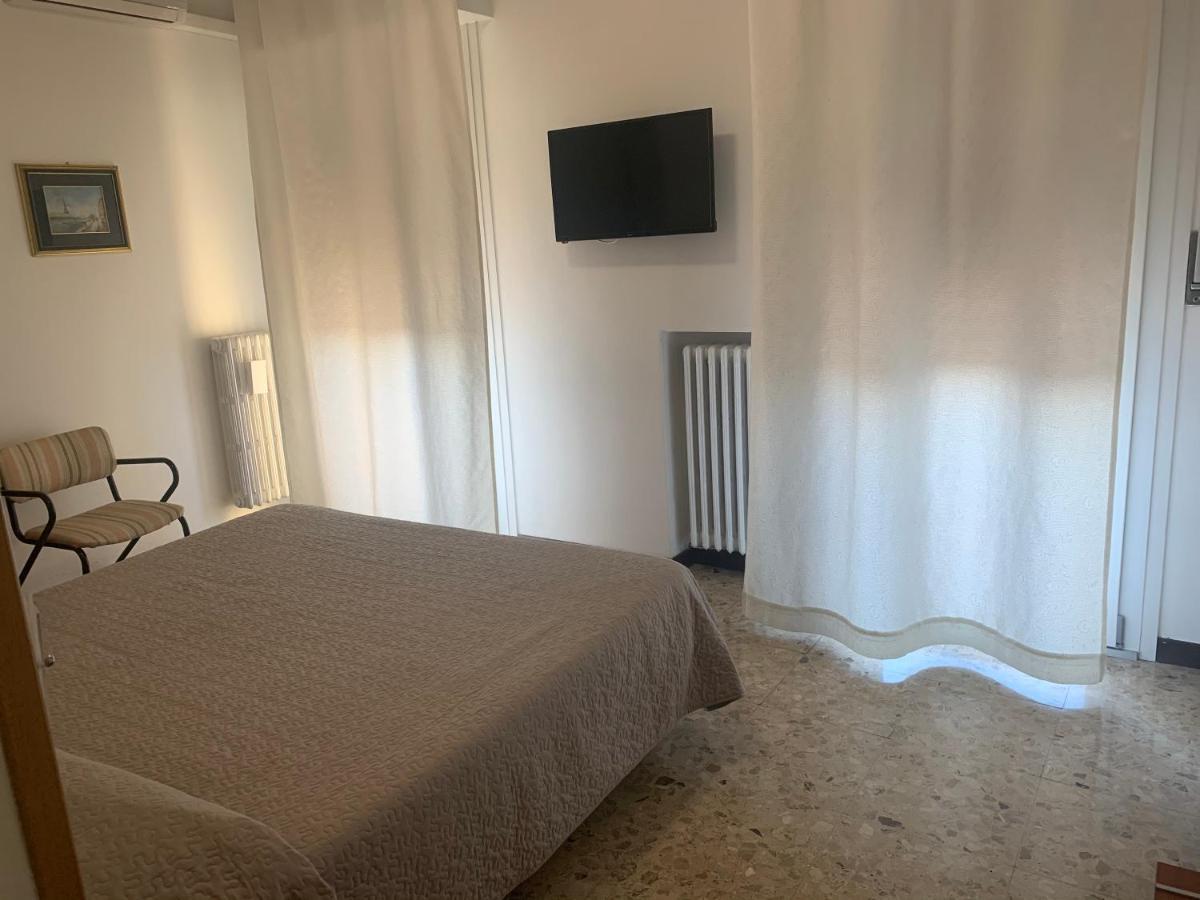 Hotel Marchina Brescia megye Kültér fotó