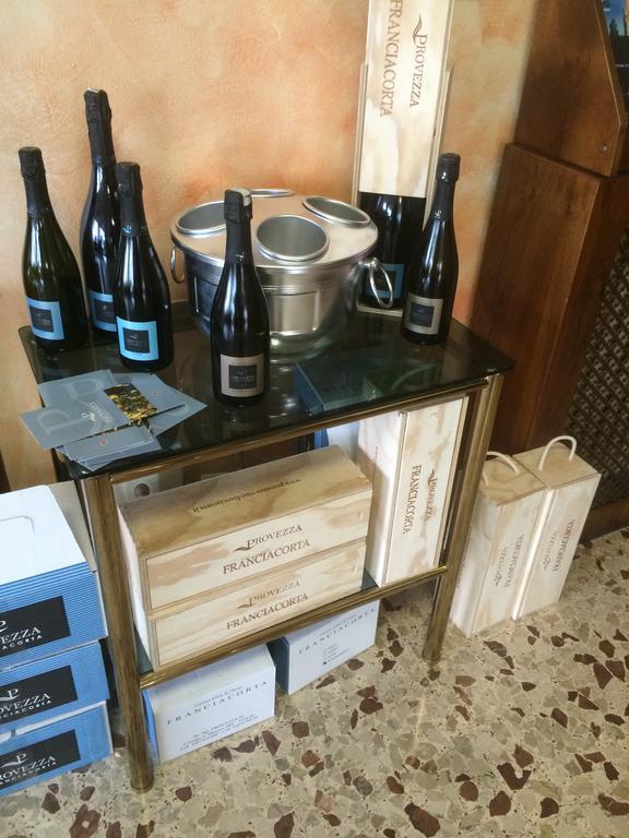 Hotel Marchina Brescia megye Kültér fotó