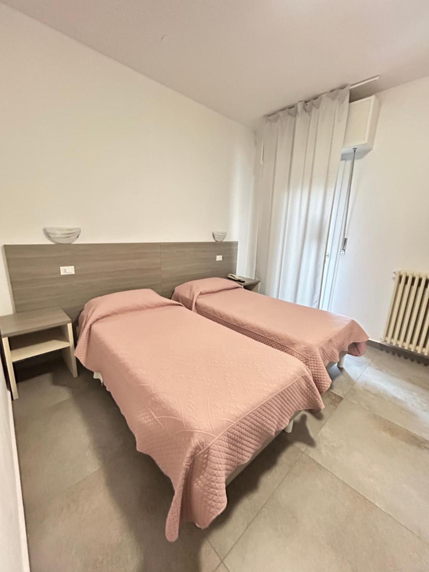 Hotel Marchina Brescia megye Kültér fotó