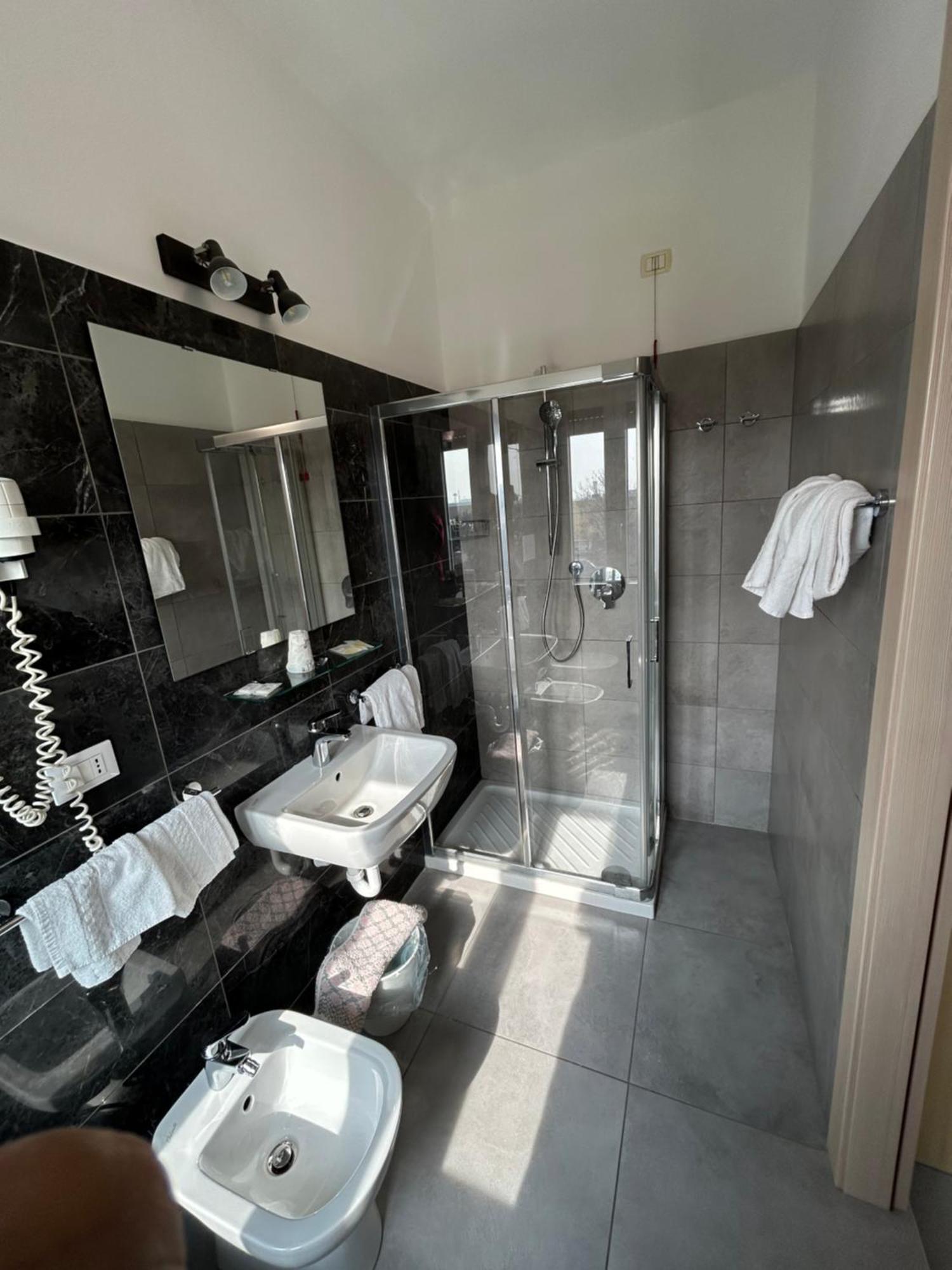 Hotel Marchina Brescia megye Kültér fotó