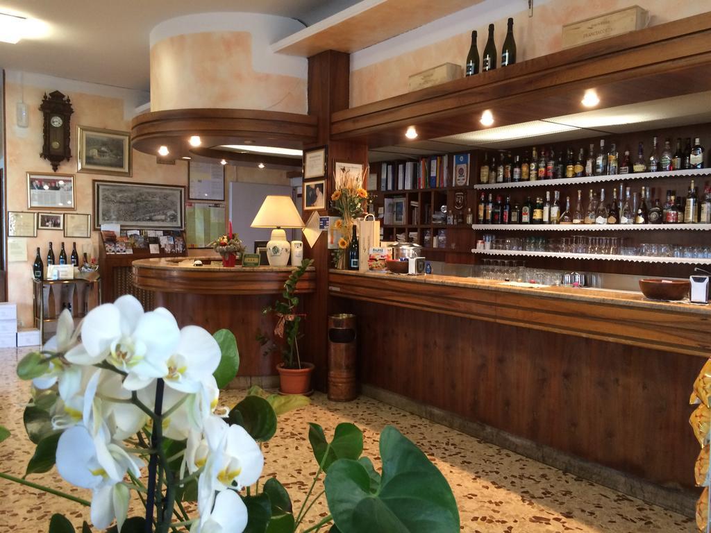 Hotel Marchina Brescia megye Kültér fotó
