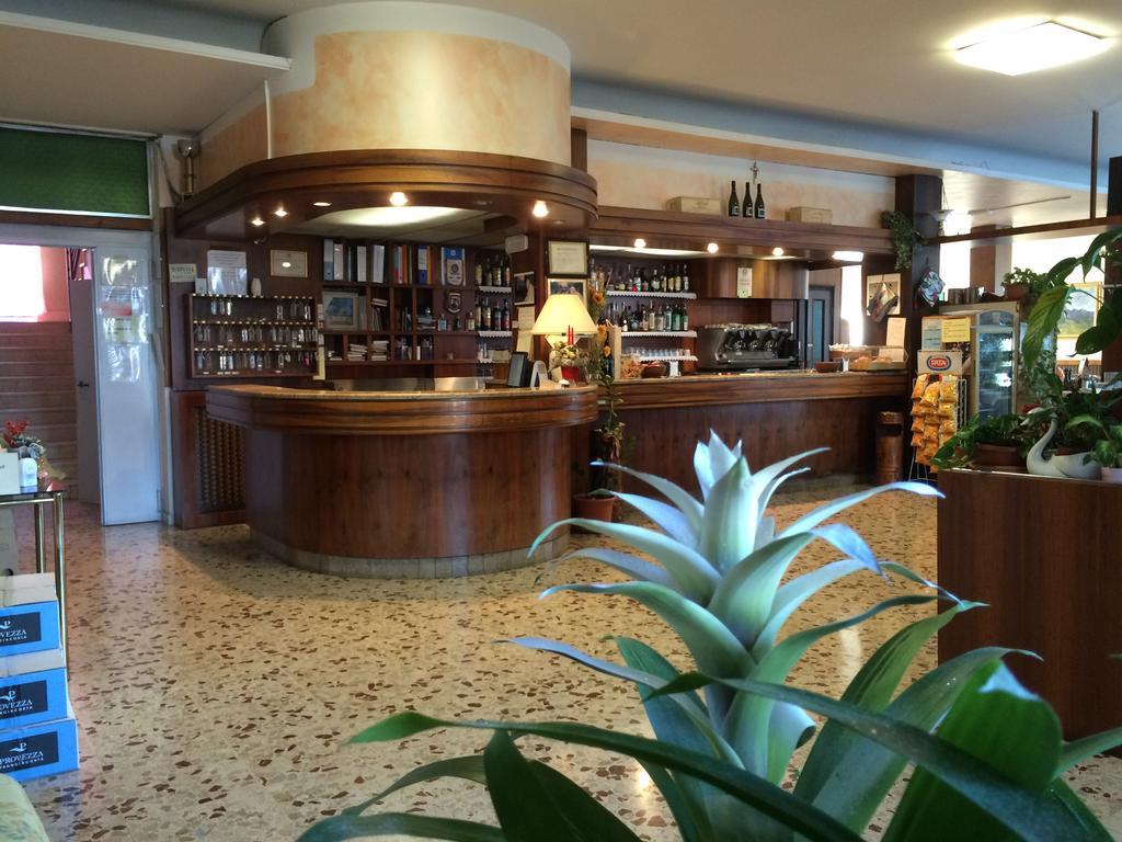 Hotel Marchina Brescia megye Kültér fotó