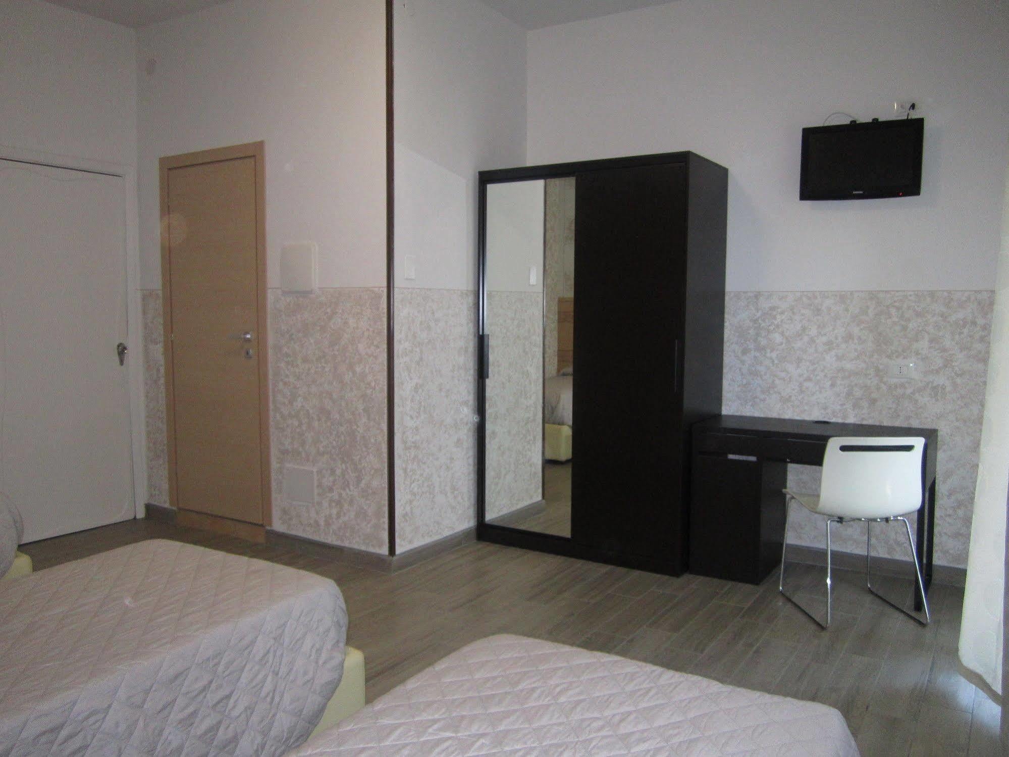 Hotel Marchina Brescia megye Kültér fotó